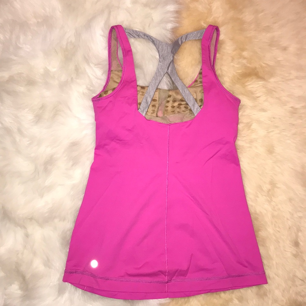 Lululemon workout top - Picture 2 of 2